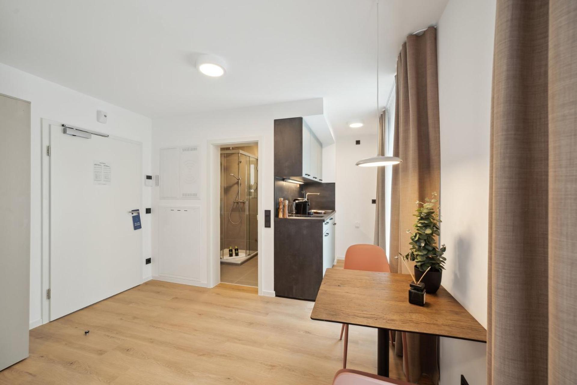 Limehome Nuremberg Celtisplatz Room photo
